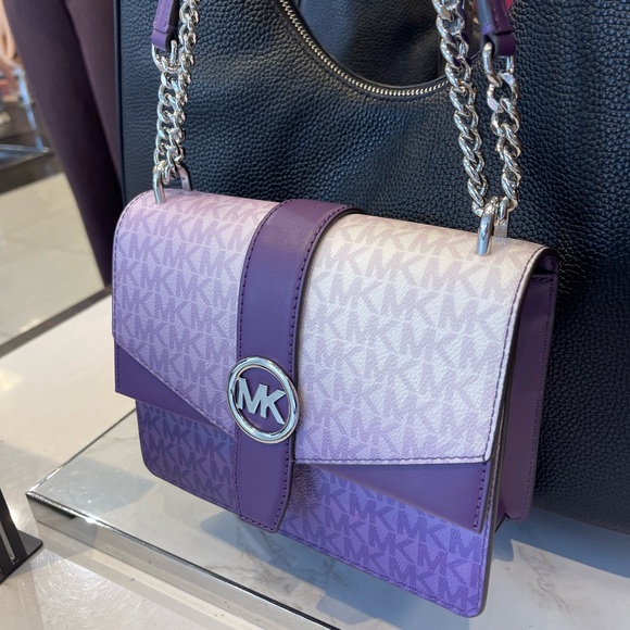 MICHAEL KORS Greenwich Md Ombré Signature Logo Tri-Fold Wallet
Dark Purple Multi - Picture 11 of 16